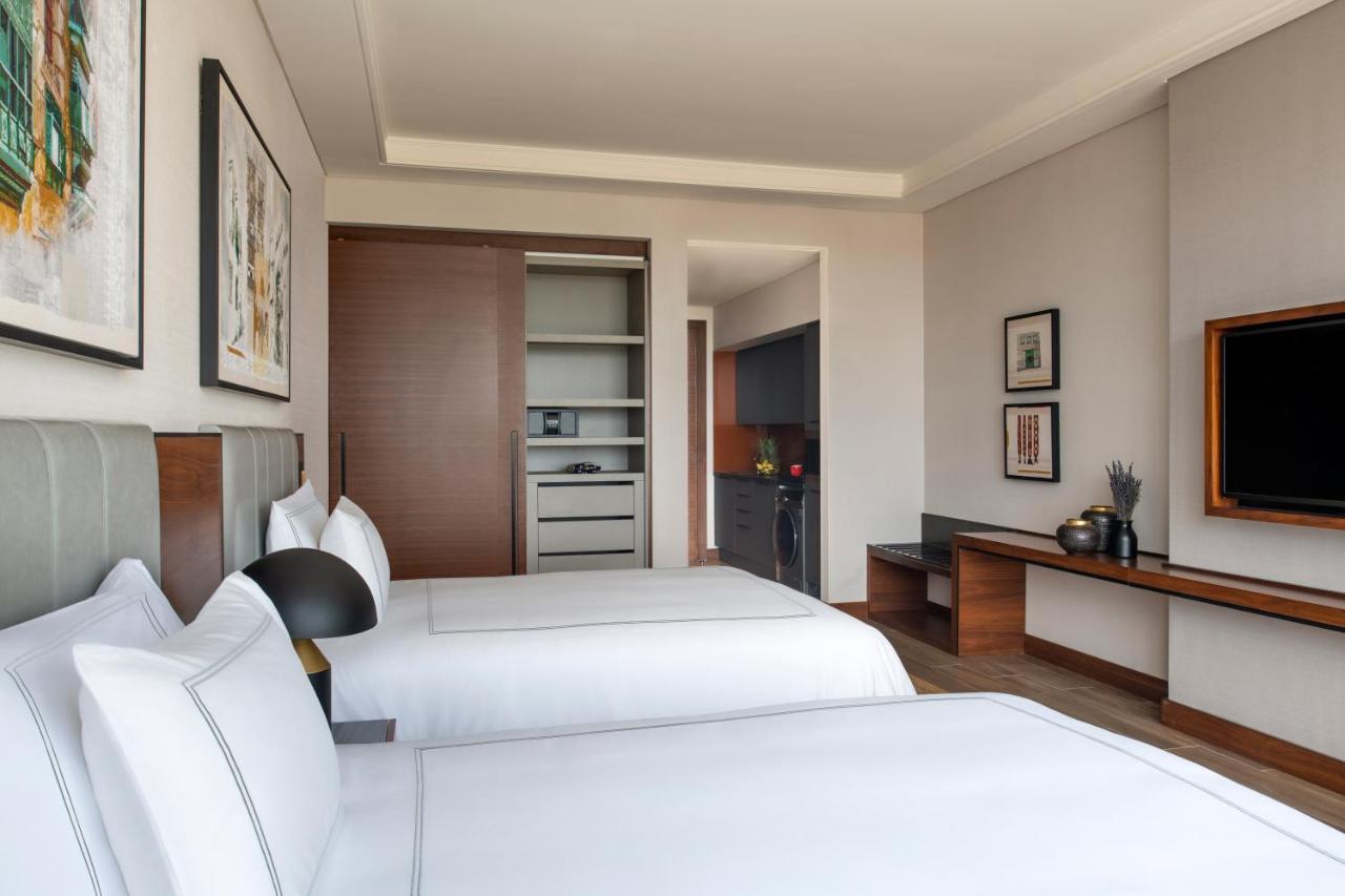 Swissotel Living Dschidda Exterior foto A room at the hotel